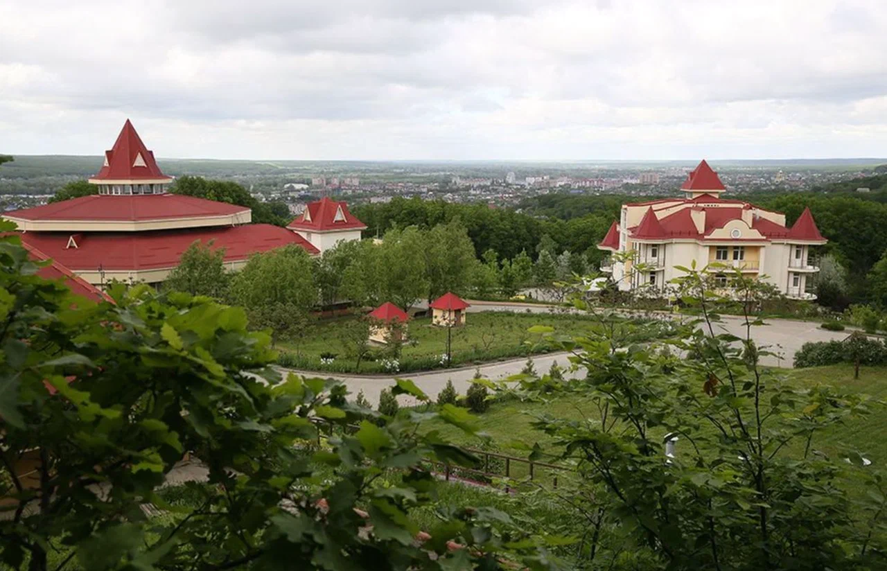 Галерея