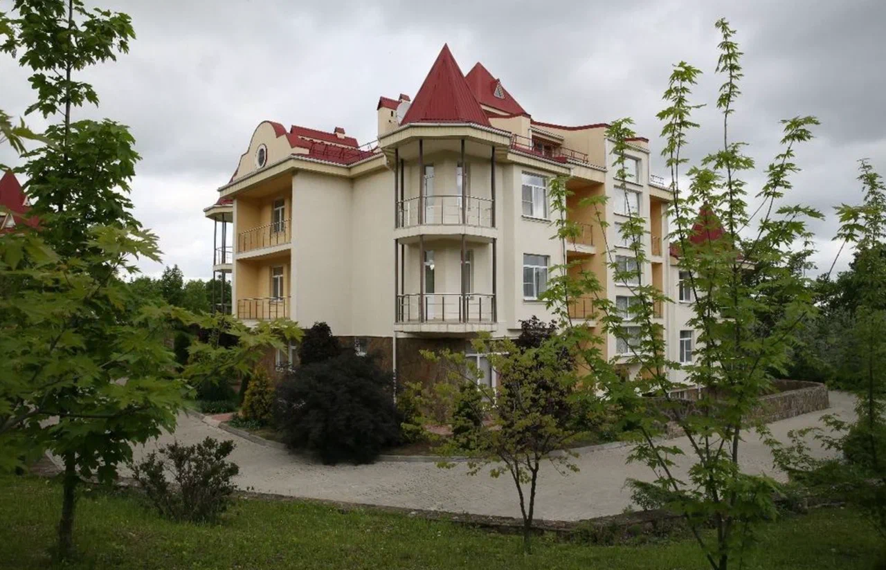 Галерея