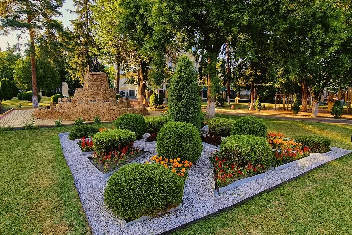 Галерея